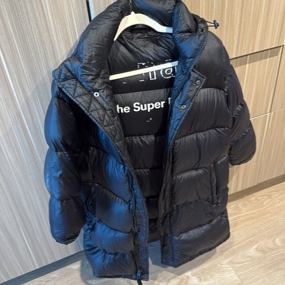 ARITZIA Women's Black Super Puffer Jacket - small - Picture 3 of 8